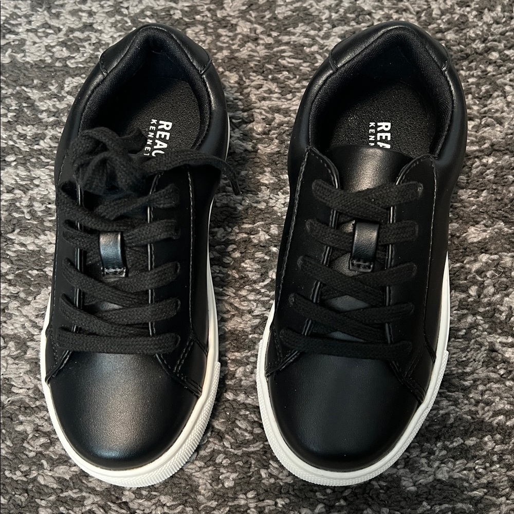 Toddler boys Kenneth Cole Reaction Liam Brent sneakers, black, size 11 NIB! - Picture 3 of 6